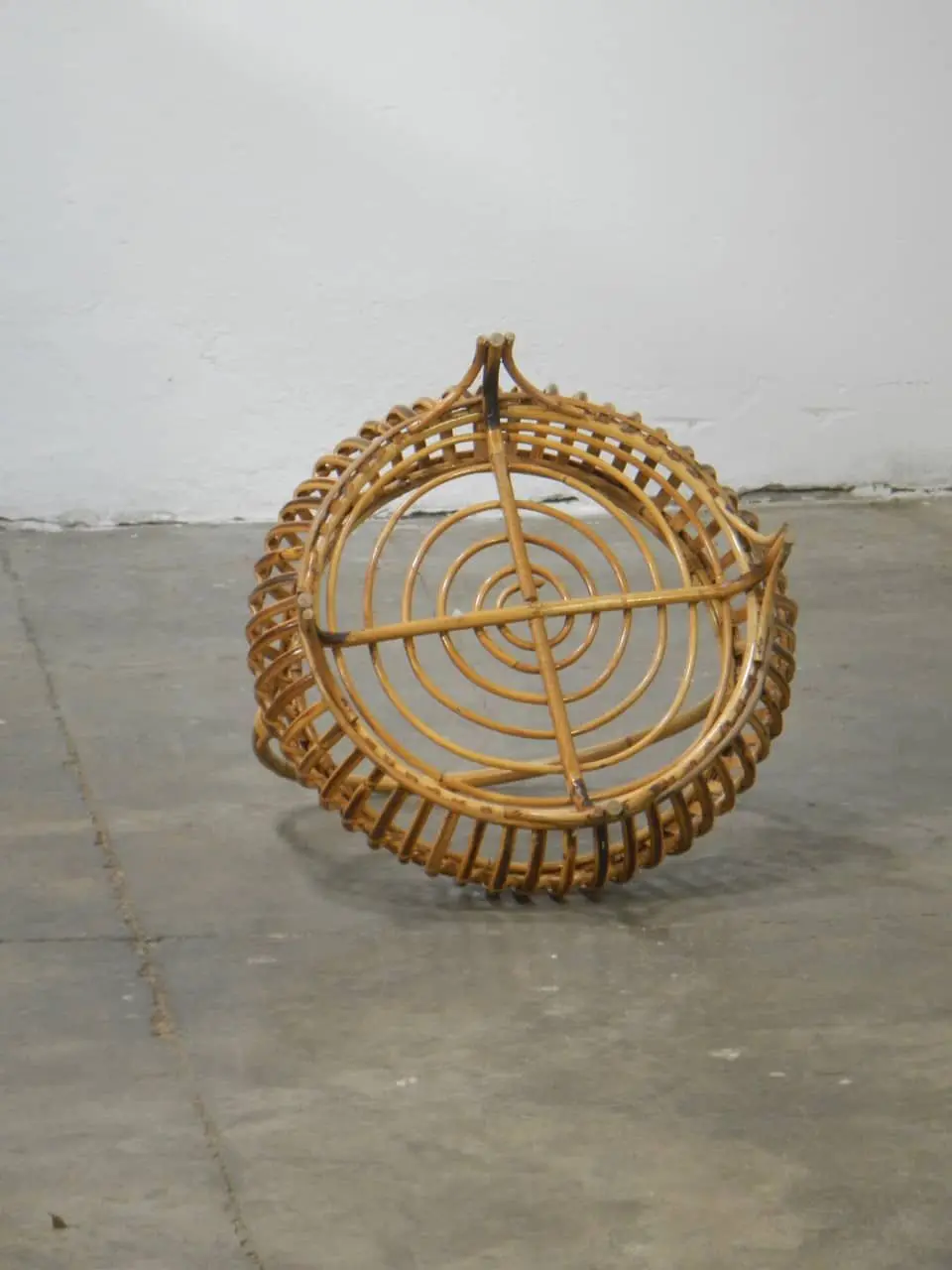 Round Rattan Fruit and Vegetable Basket in Large Size with Stylish Design Perfect for Home Food Storage in the Kitchen