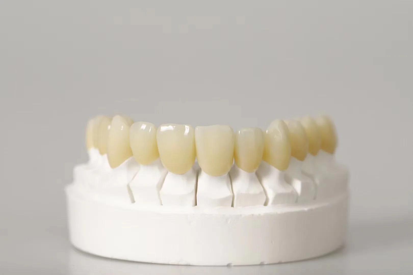 CE approved 49% translucent UT white zirconia dental block for CAD CAM Open system