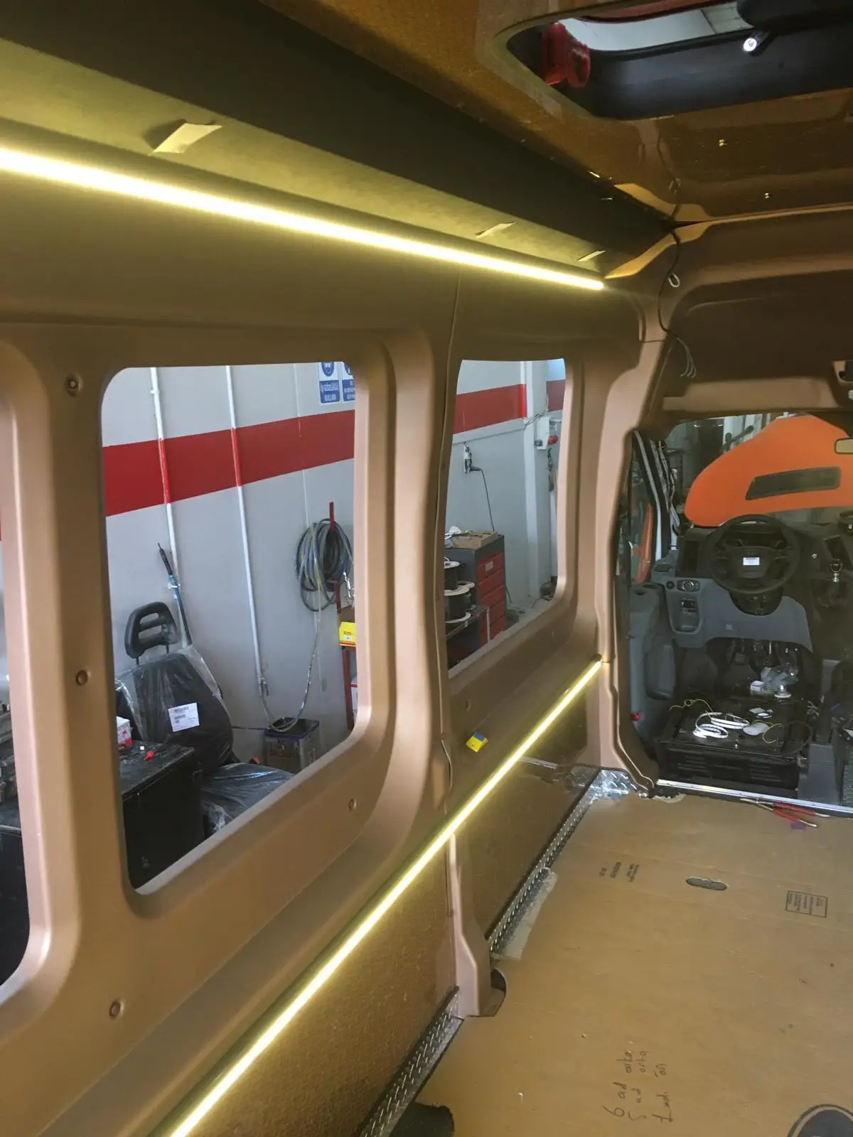 VKM-14 **TRANSIT HIGH GLASS INTERIOR SET** THERMOFORM ABS PLASTIC FOR COMMERCIAL VEHICLES, MOTORHOMES, MINIBUSES, COACHES, BUSES