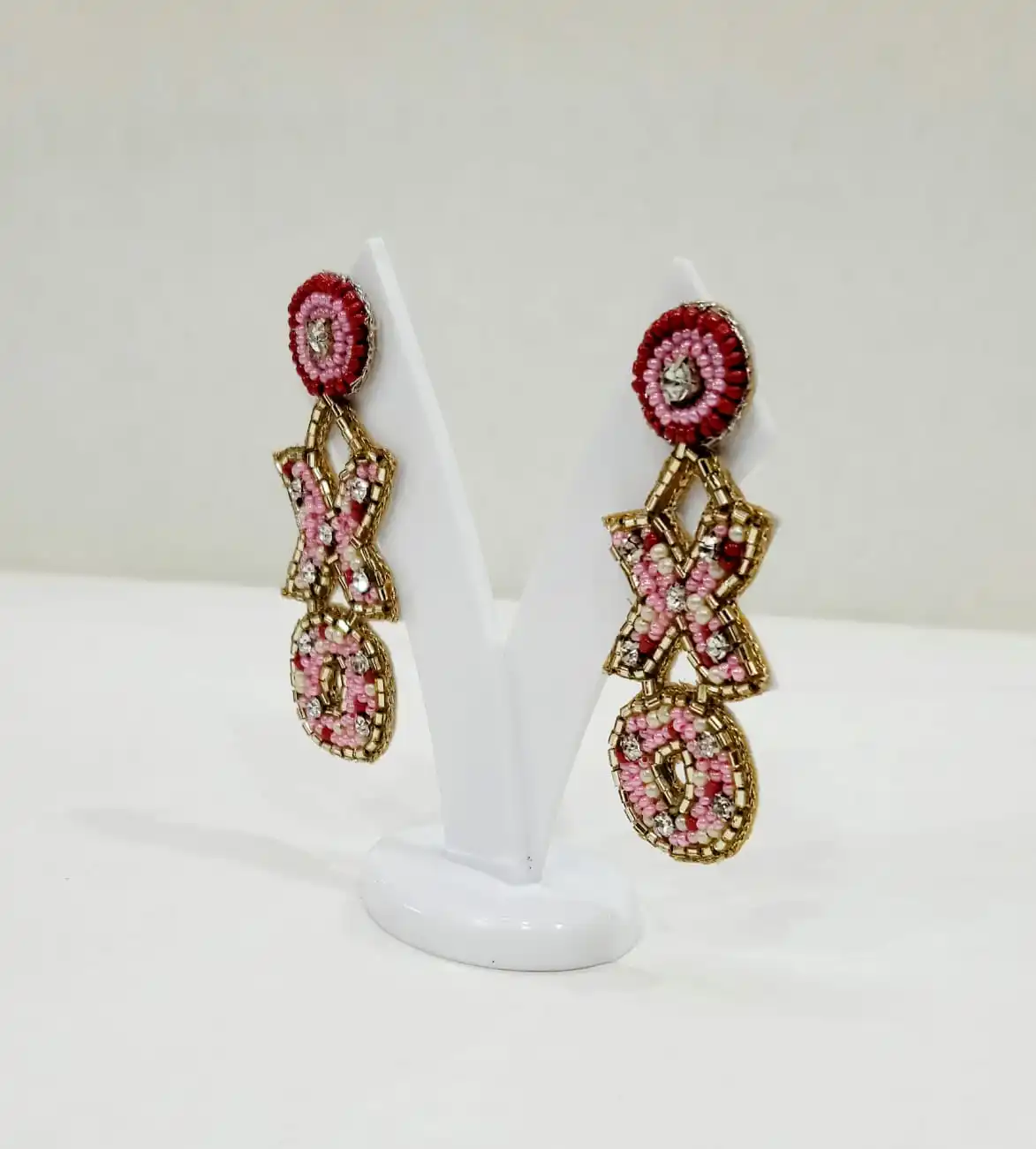 Женские серьги из бисера