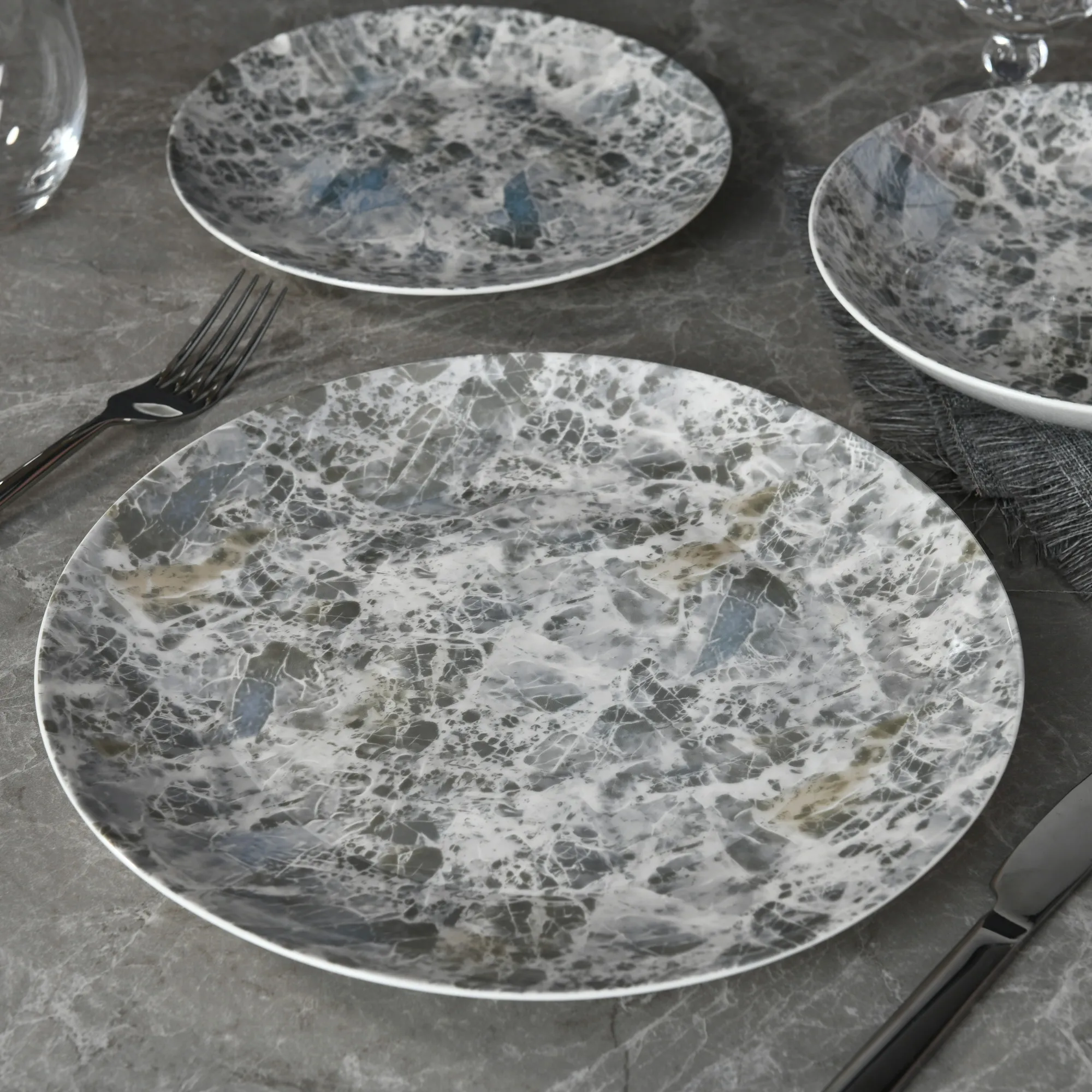 18PCS Ceramic Electroplated Decal Craftsmanship Porcelain Dinner Plates Set Dinnerware Tableware