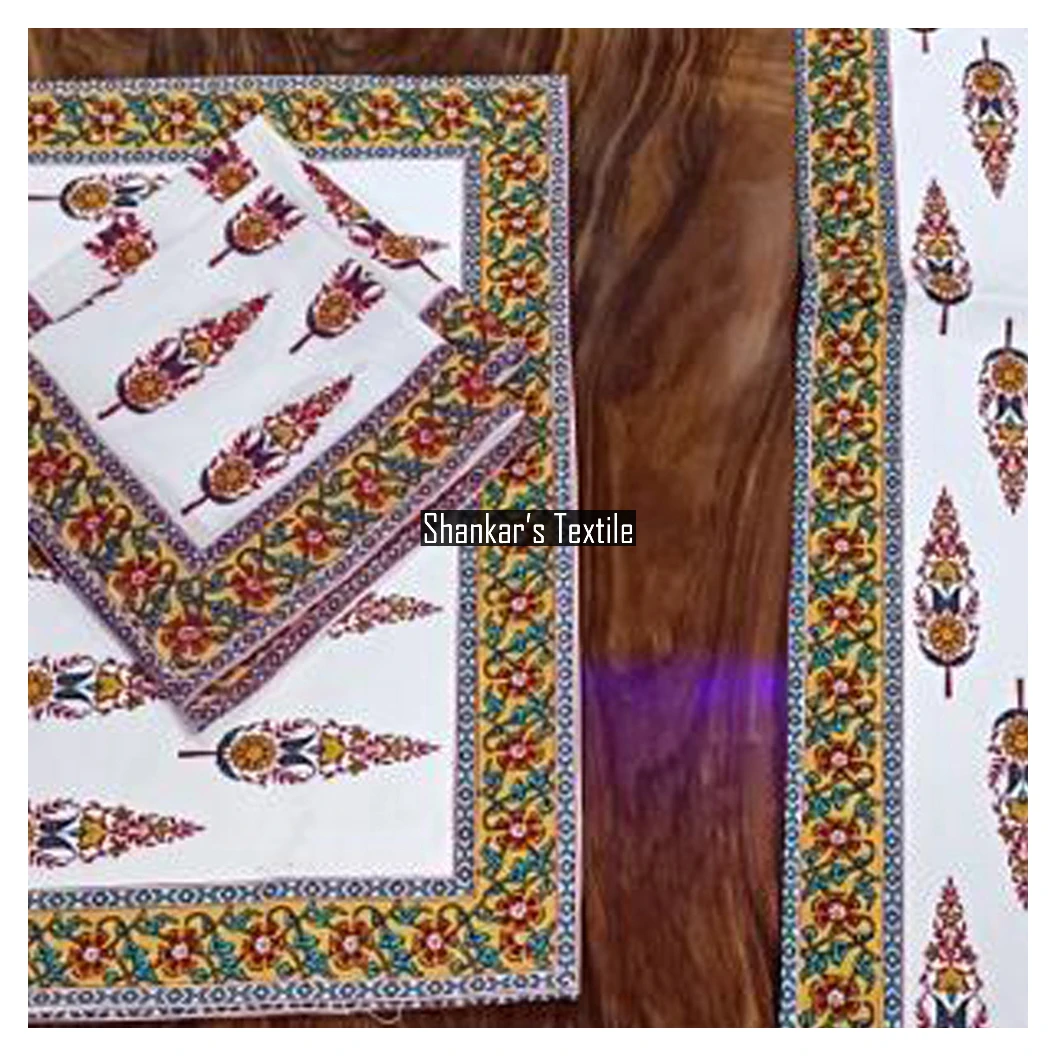 13 Pcs New Design Hot Luxurious Dining Table Runner With Place Mat And Napkins Set For Wholesale Home Decor Kitchen Accessories