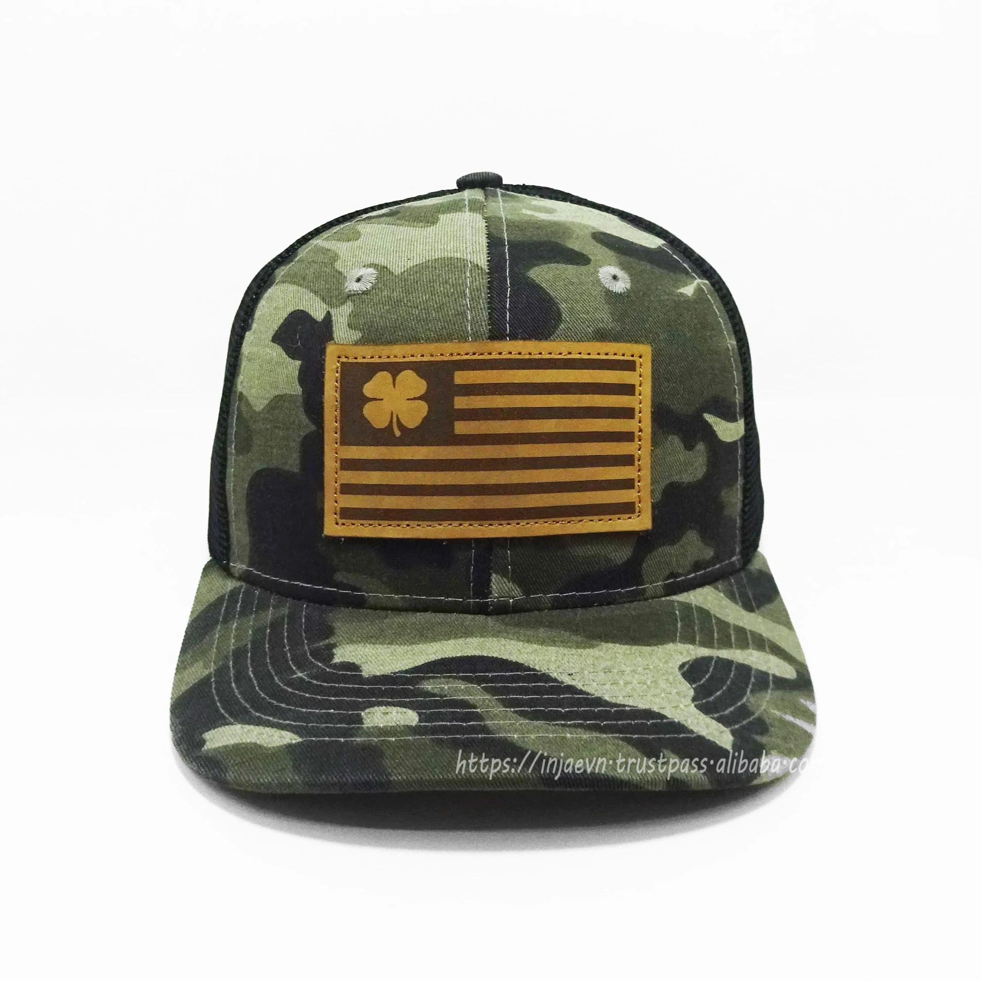 Leather Patch on Camouflage Cotton Fabric Pre Curved Trucker Hats Mesh New Custom Design Logo Structured 6 Panel Sport Headwear