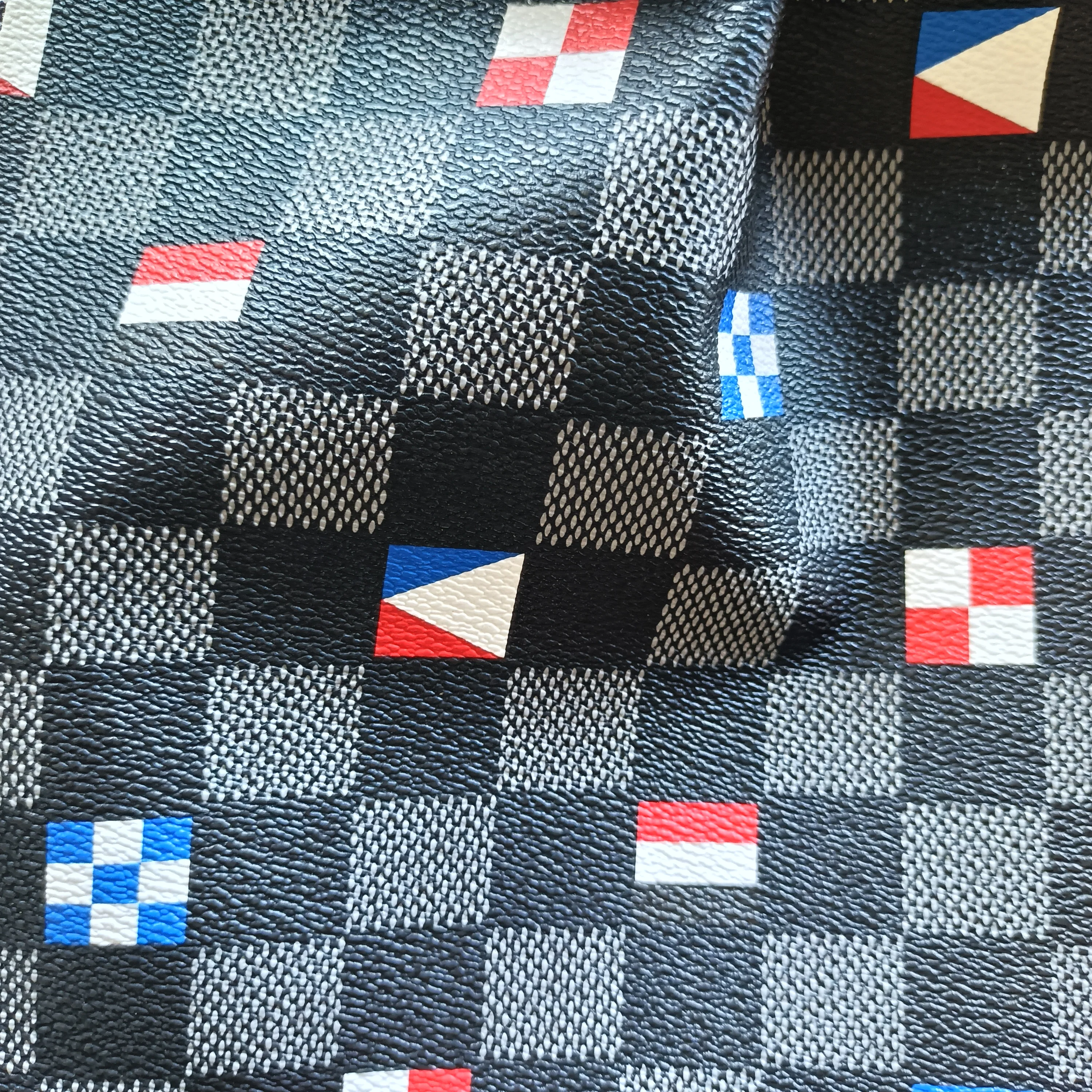 Grid printed leather irregular design PVC leather customized imitate fabric 0.7mm thickness for bags and luggages