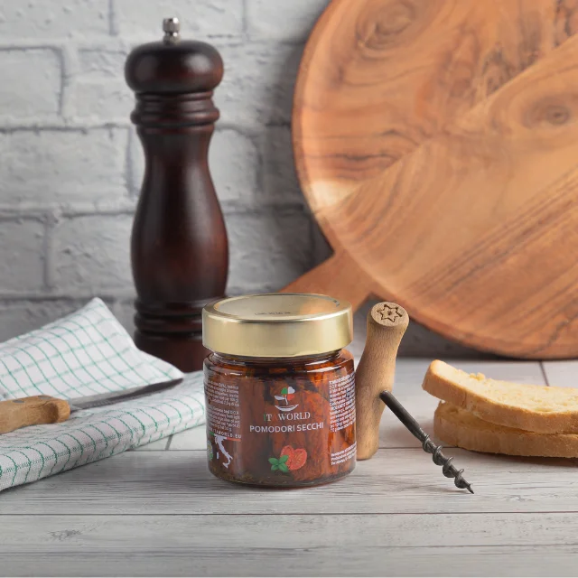 Best Quality Traditional Italian Food Dried Tomatoes in Extra Virgin Oil 180 gr Itaworld For Whosale