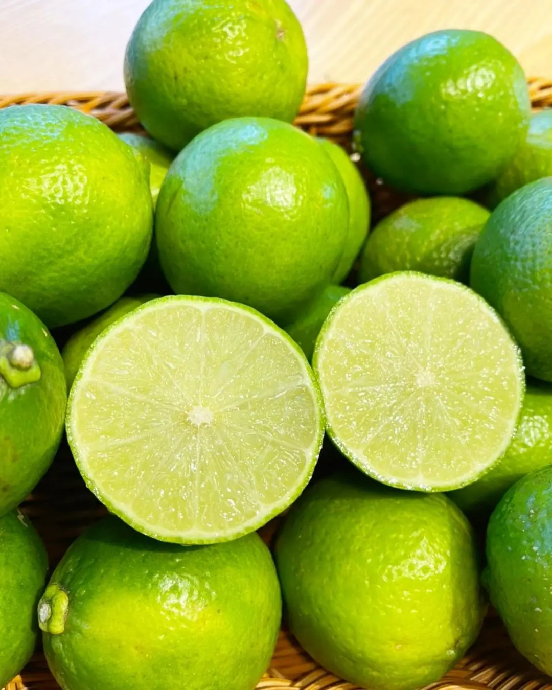 fresh seedless lime 8.jpg