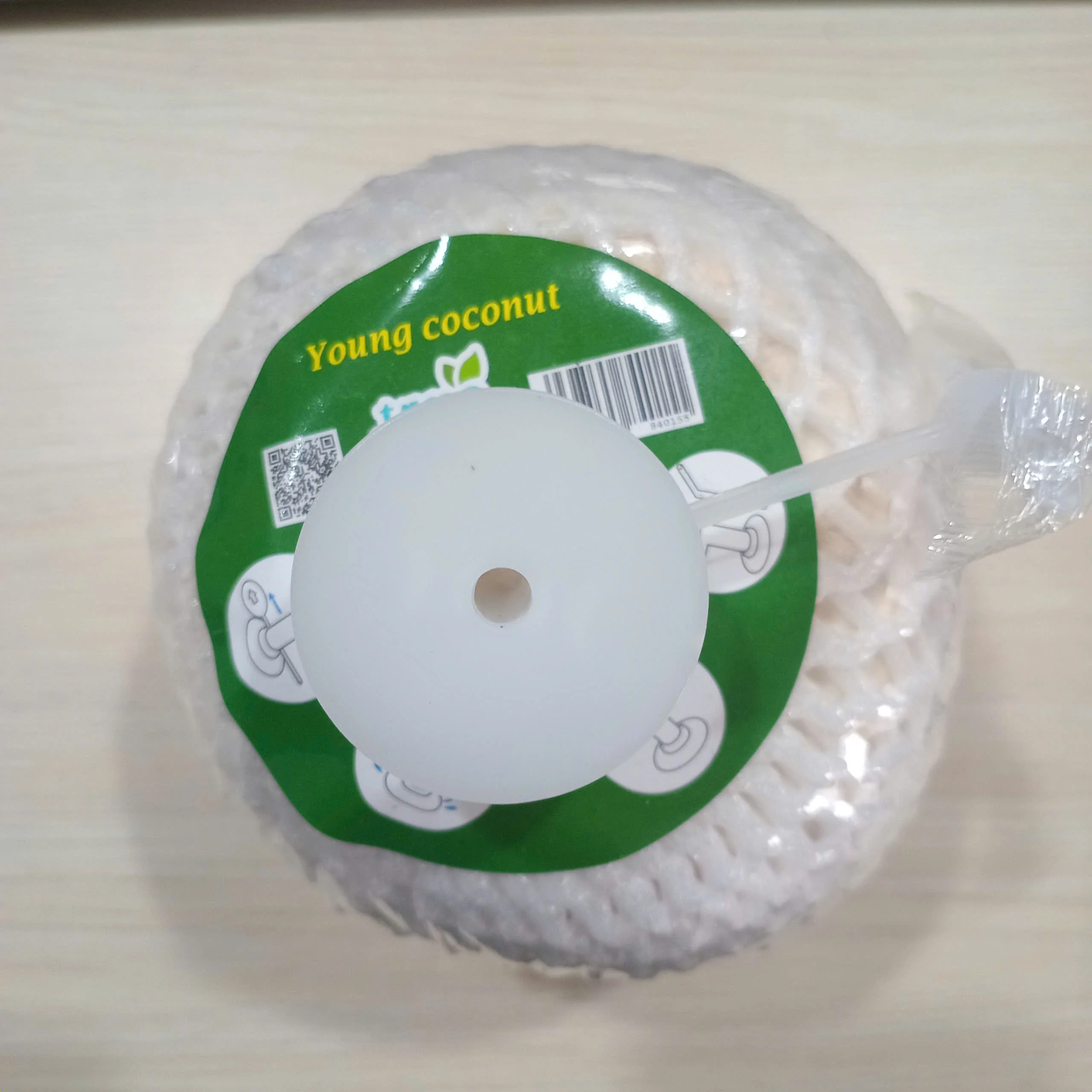 Ready-to-Drink Fresh Young Coconuts From Vietnam Easy-Open Press Tropical Refreshment