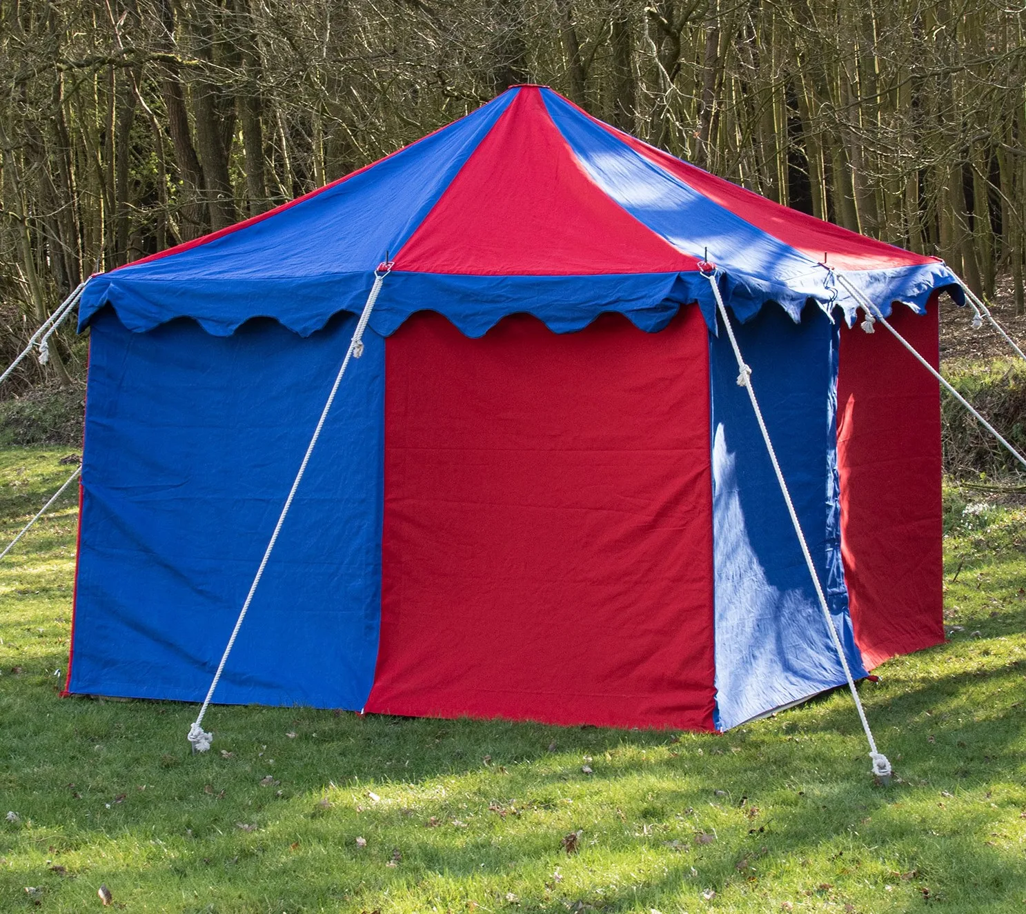 4x4 Sq. meter Sturdy Square Tent for Medieval Reenactment, Faire, and Camping - Authentic Design, Durable Materials, Easy Setup