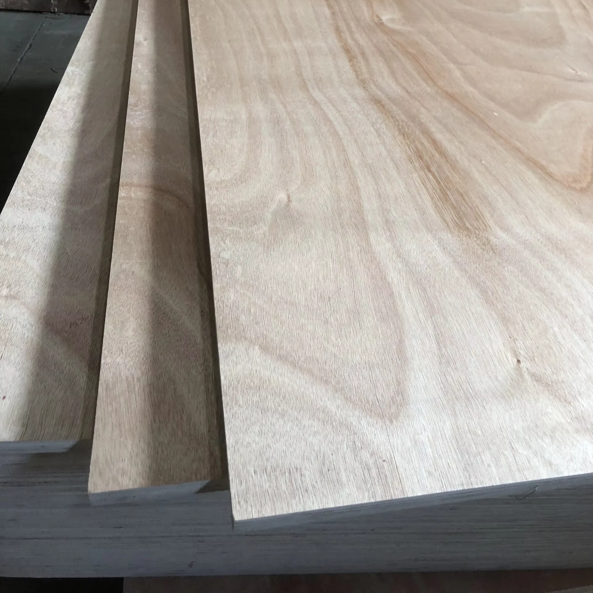 VIETNAMESE OKOUME FACE WITH THE BEST PRICE