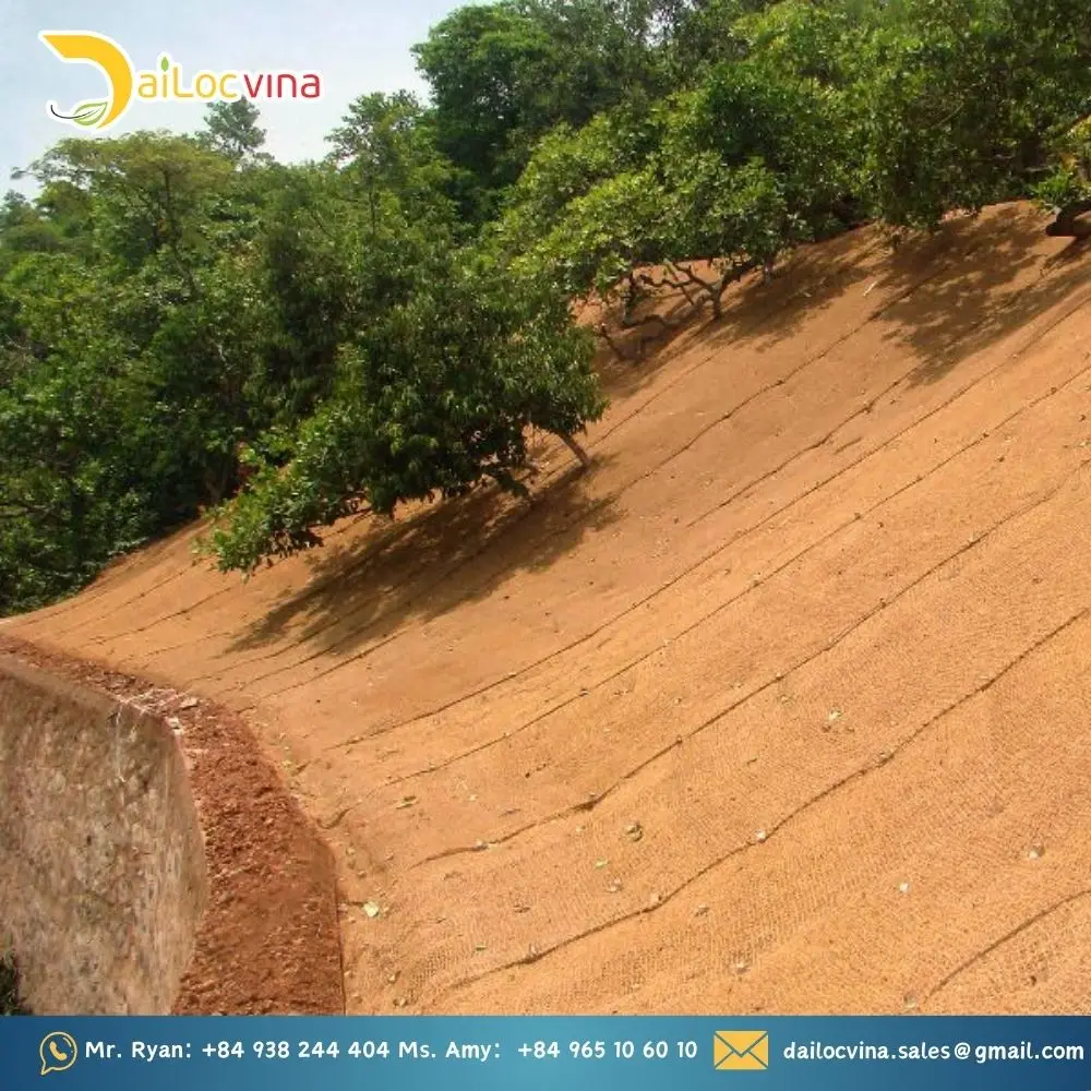 Кокосовая сетчатая сетка биоразлагаемый коврик для борьбы с эрозией во Вьетнаме