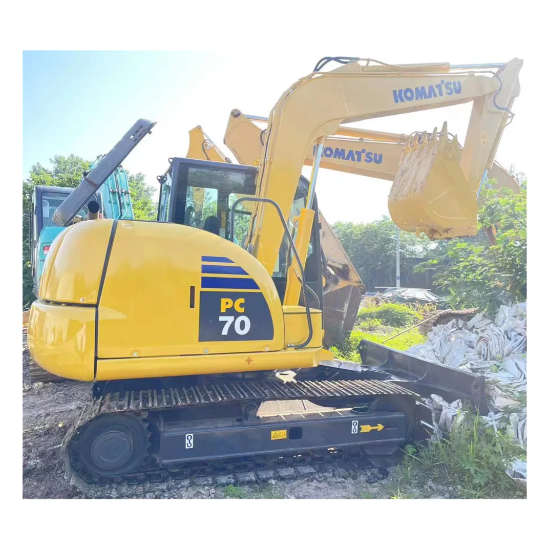 Used Komatsu excavator PC70-8 hydraulic crawler excavator big power engine digging unit 7 ton small excavator PC70 for hot sale