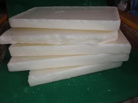 High Quality semi refined paraffin/Fully refined paraffin wax