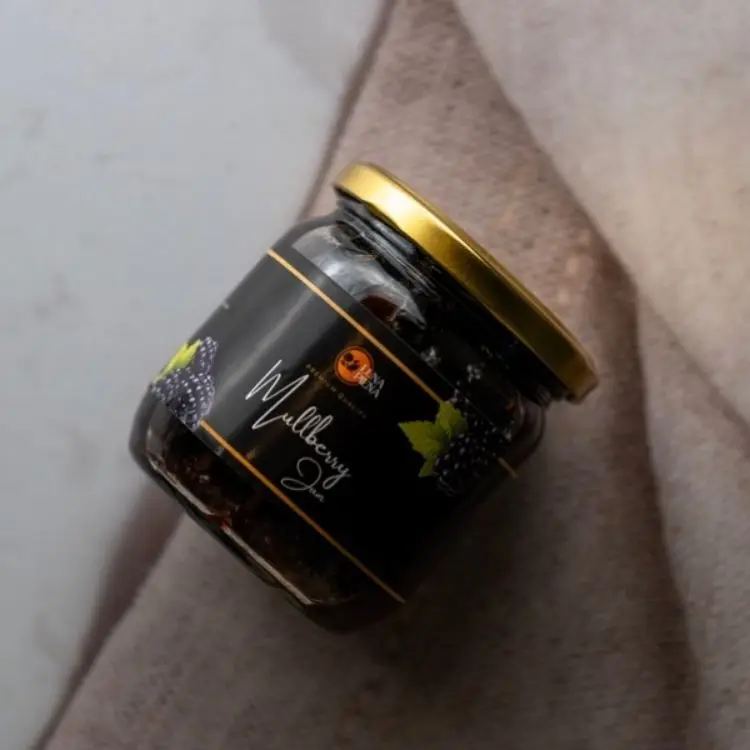 Exquisite 200g Mulberry Jam: Crafted from Seasonally Harvested Fresh Blackberries, Bursting with Natural Flavor and Goodness