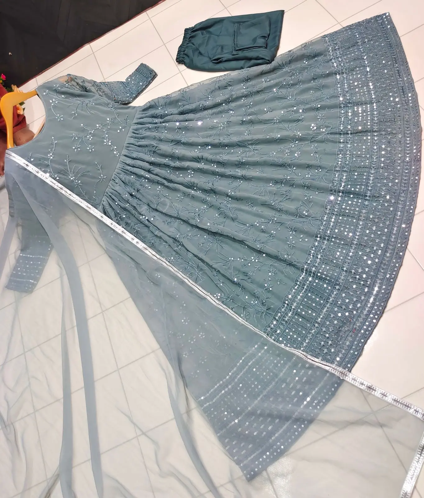 Best Quality Gown Style Indian Dress Heavy  Anarkali Salwar Kameez Long Anarkali Wedding Salwar Suits At Wholesale Price