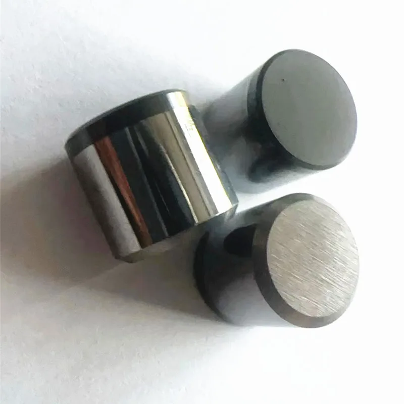 1306 PDC cutters for water well drilling bits