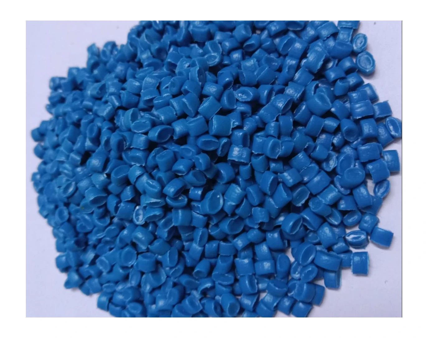 Top Grade HDPE blue drum plastic scraps recycled blue HDPE scraps at cheap price for sale