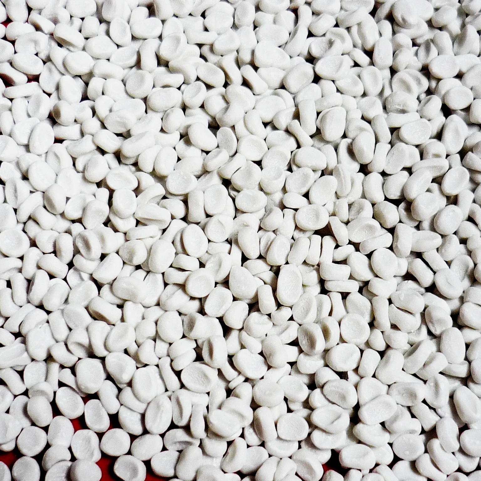 Лидер продаж от индийского поставщика, промышленный CC-Филлер, маточная смесь, белые пластиковые гранулы по оптовой цене