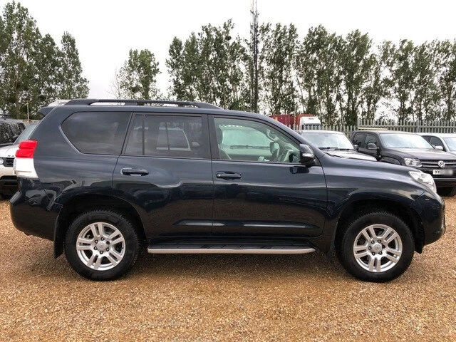 RHD 2012 Toyota LAND CRUISER