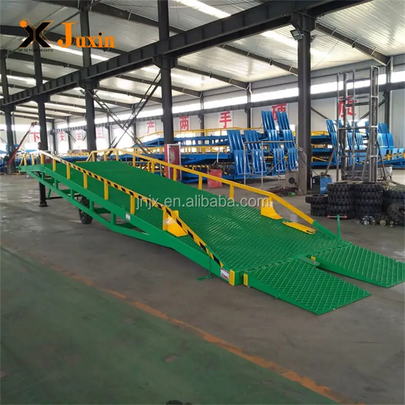 Manual mobile loading dock ramp with lip plate payload weight 15 tons