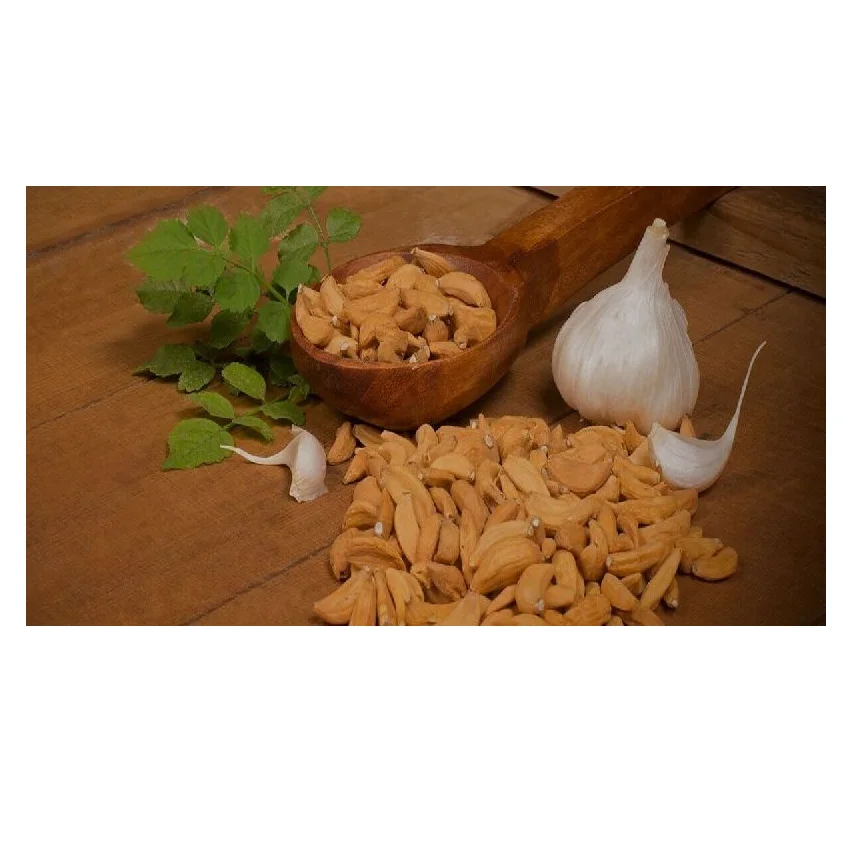 Superlative Quality Dehydrated Garlic Flakes In 1 Kg Packaging From India With Superb Price