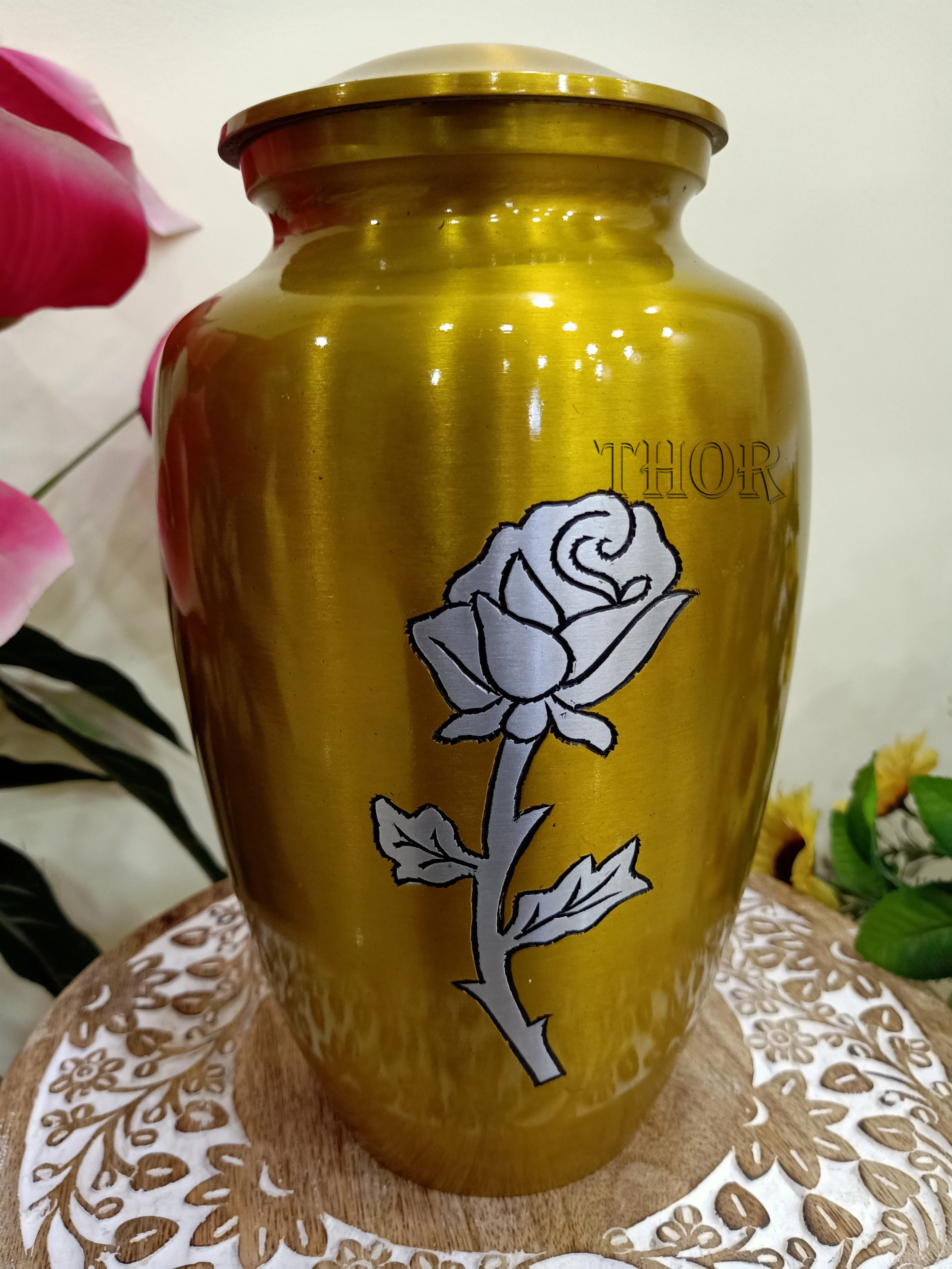 Top Selling Ceramic Pet Urn Band Aluminum with Floral Pattern Memorial Casket for Ashes Dog Funeral Urn Supplies