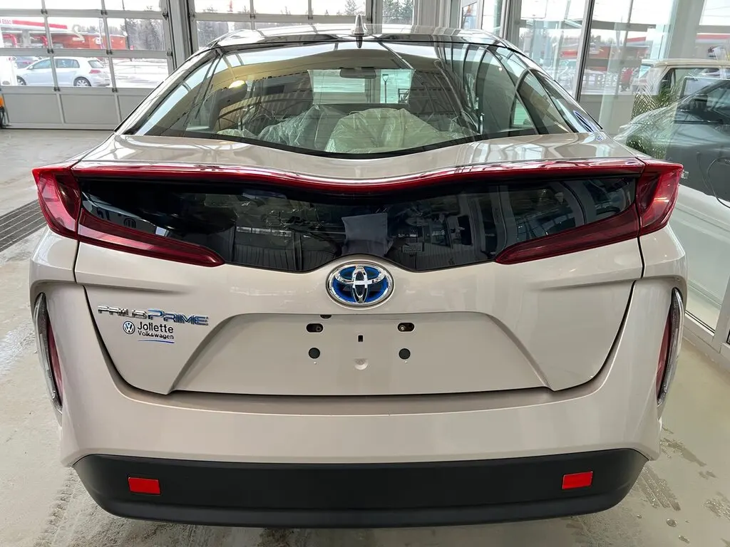 2018 TO YO TA PRIUS PRIME UPGRADE LHD