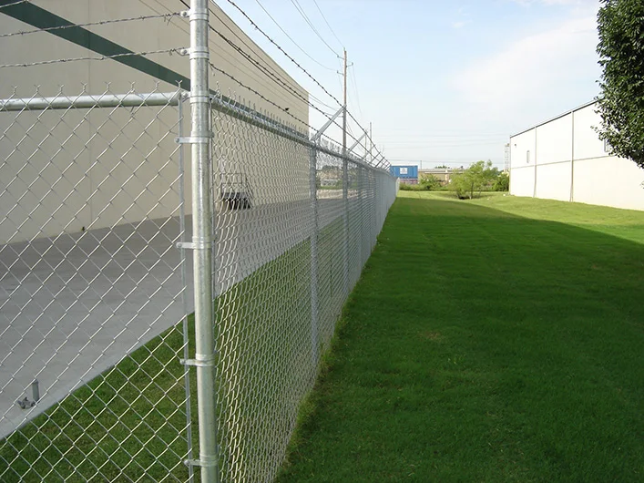 Hot selling Hot Dip galvanized black iron mesh pvc coated 6ft Used Chain Link wire Fence