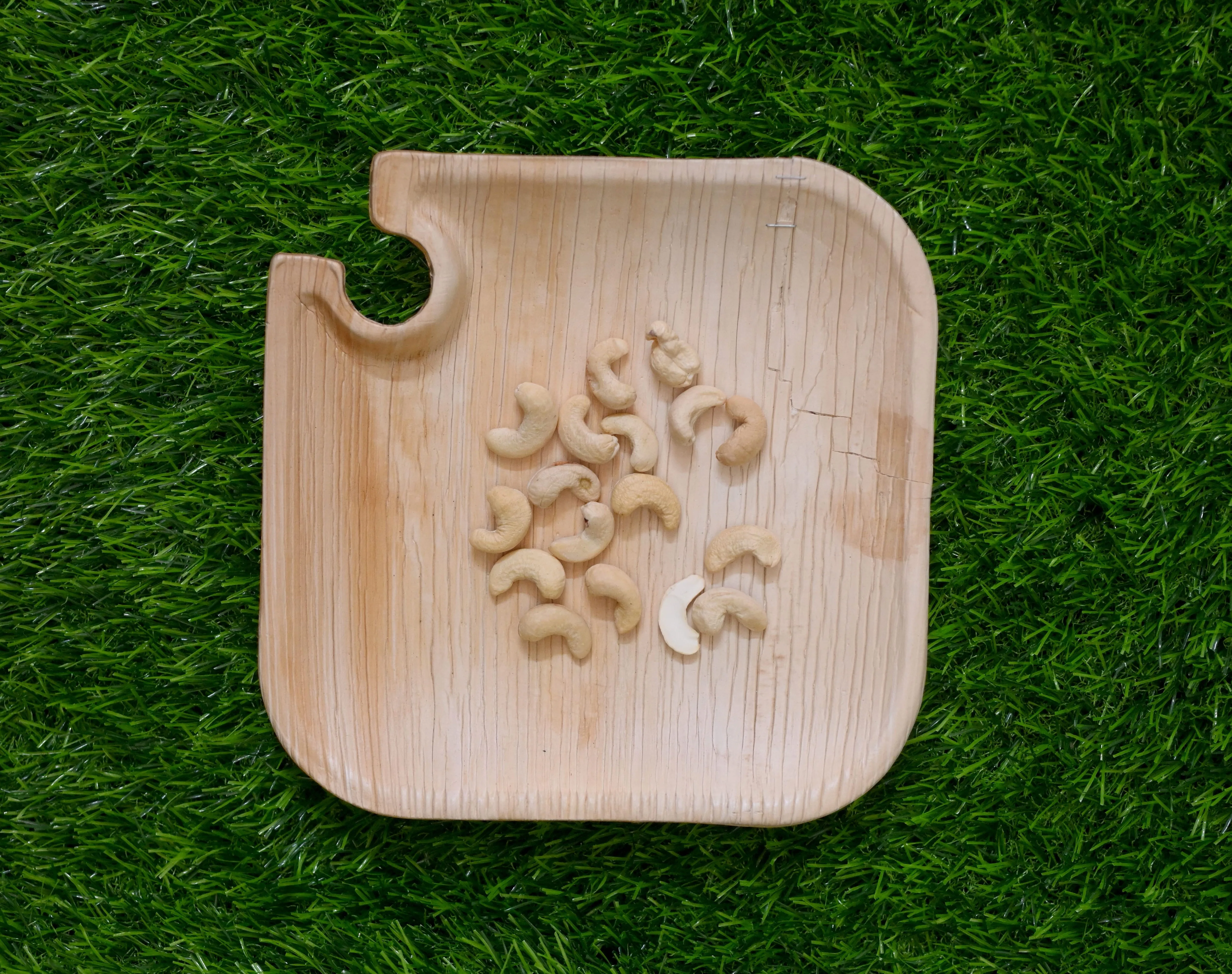 Wine Plate Glass Holder Round Spare Disposable Palm Leaf Plate Biodegradable Eco-Friendly Party Wedding Plates Vietnam