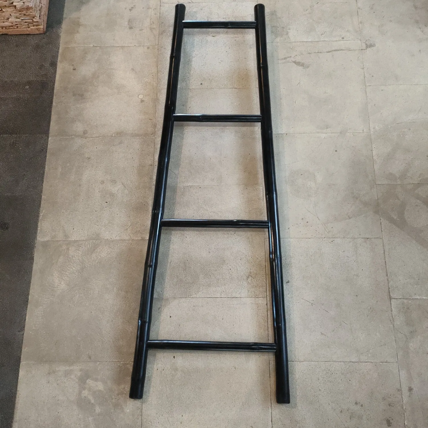 Vietnam factory price home ladder for kitchen multi-purpose ladders durable climbing decoration