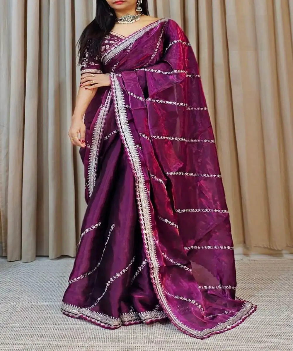 Indiani Grace: Timeless Beauty in Every Thread - Traditional Indian Elegance Woven into Our Exquisite Saree Collection for Women