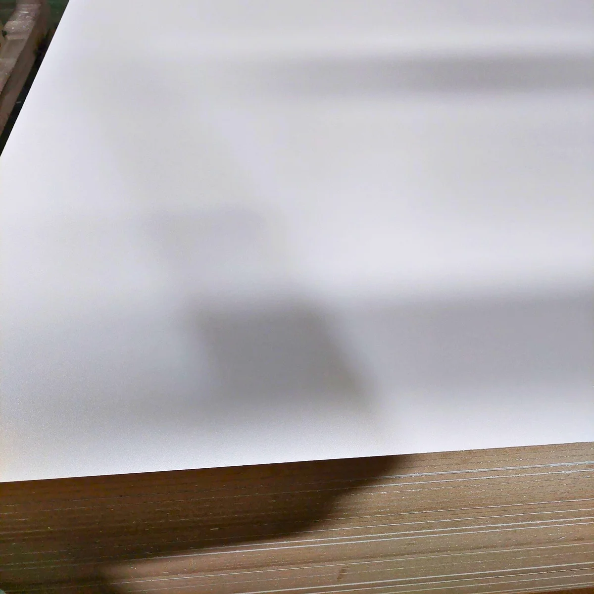 Vietnam White Melamine faced MDF board Carb P2 E1 E2 size 4x8ft 2.5mm to 25mm Wood/ Stone/ Fabric Grain Color for furniture