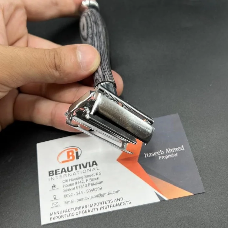 Wooden Handle Double Edge Safety Razor Butterfly Open Shaving Razor For Smooth Wet Shaving Best Selling Butterfly Safety Razor