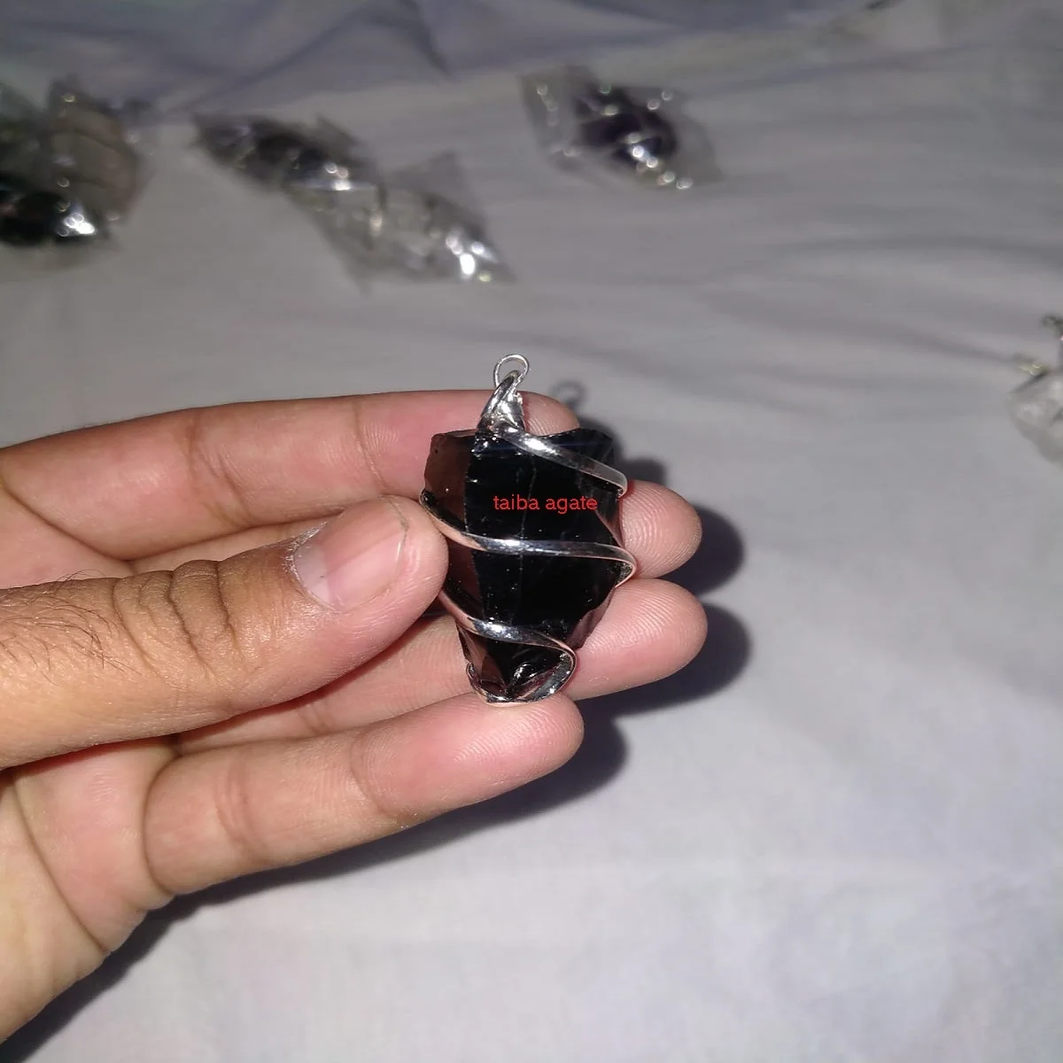 Wholesale Natural Crystals Red Jasper Raw Polished Cone Pendulum:gemstone pendulum:healing crystal stone:crystal pendulum:raw