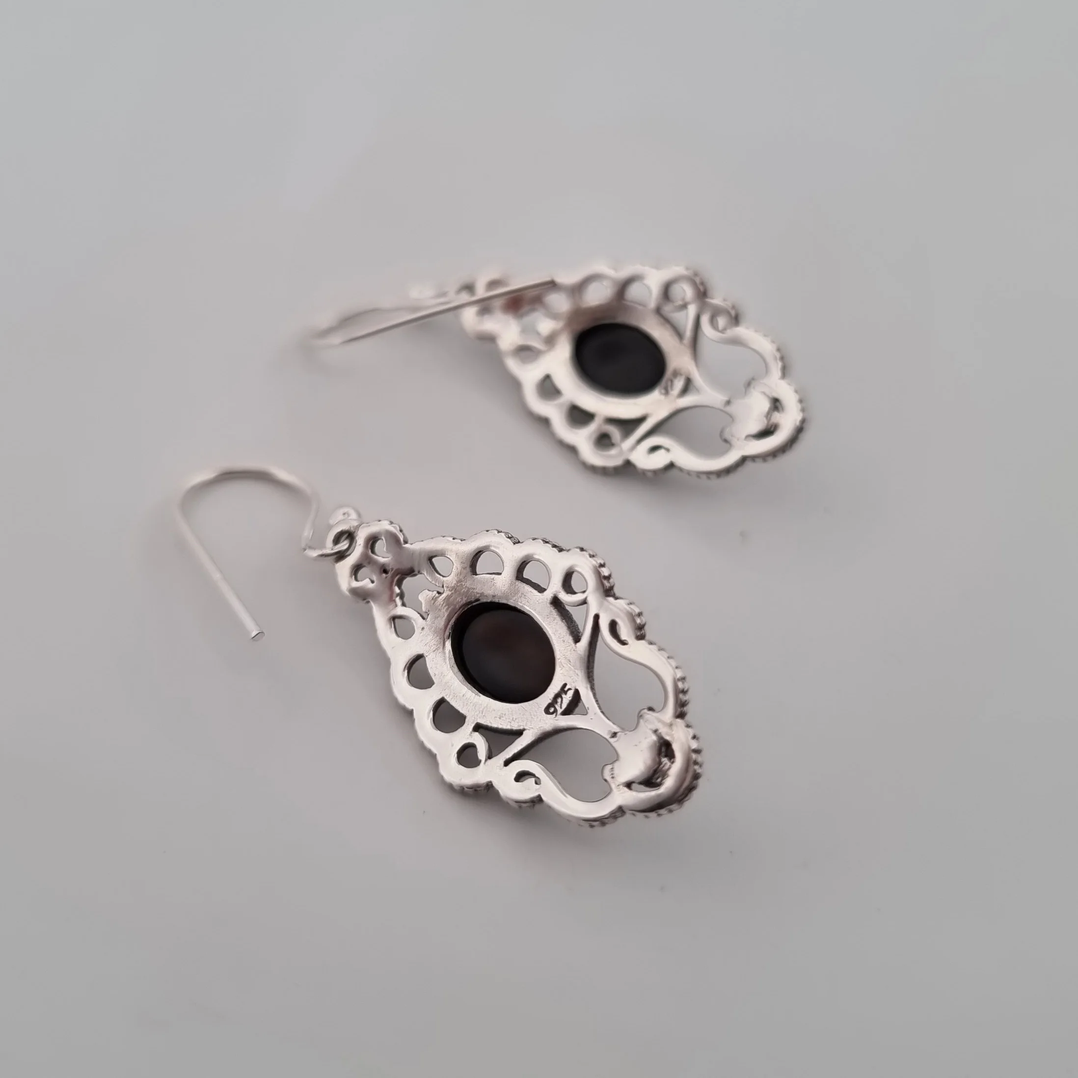Wholesale Popular Fashion Jewelry Elegant 925 Sterling Silver Natural Oval Shape Black Onyx Gemstone Hook Vintage Women Earrings
