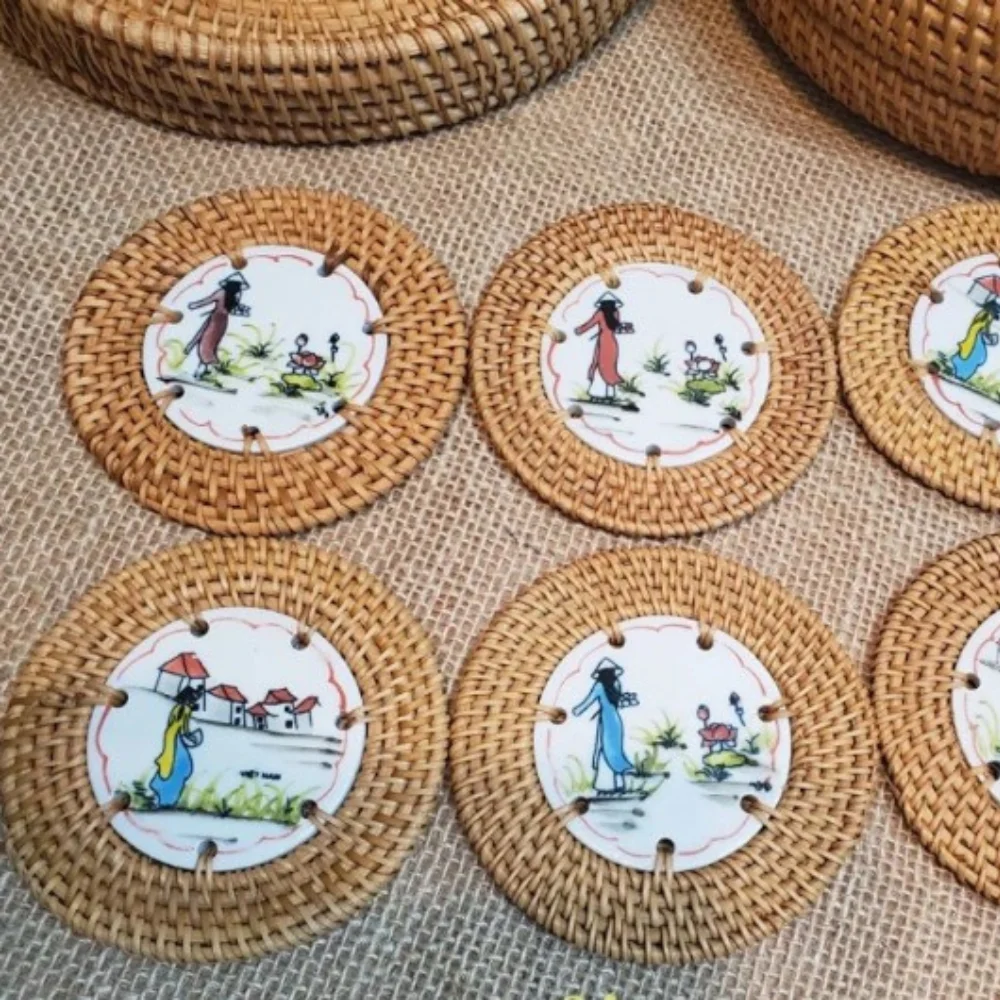 Оптовая продажа натуральная Экологичная подставка из ротанга и под столовые приборы Классическая бамбуковая водяная гиацинтовая посуда Вьетнамского