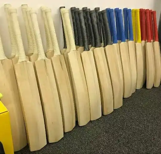 Cricket Bat made with best quality wooden