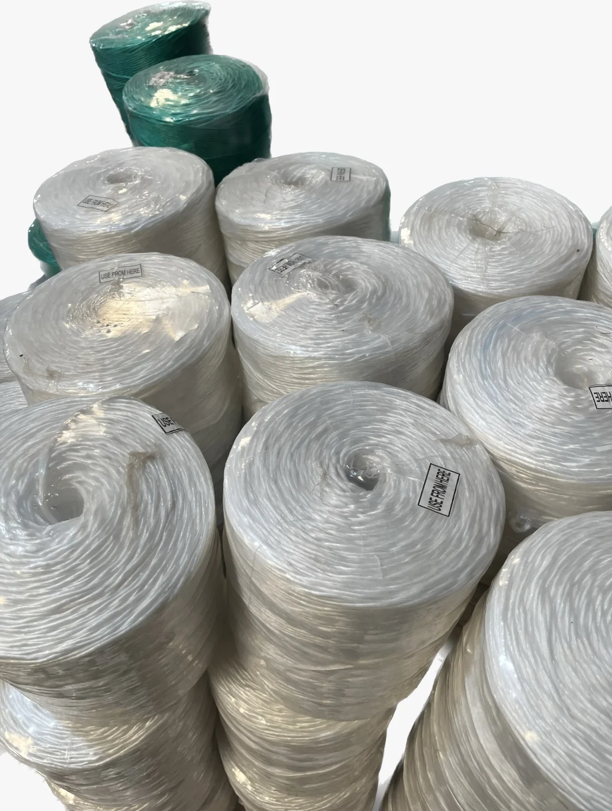 India Factory UV resisting 100% pure PP Twine Vietnam Aquaculture Applications Agriculture Polypropylene durable PP/PE 3 Strands Twist Rope