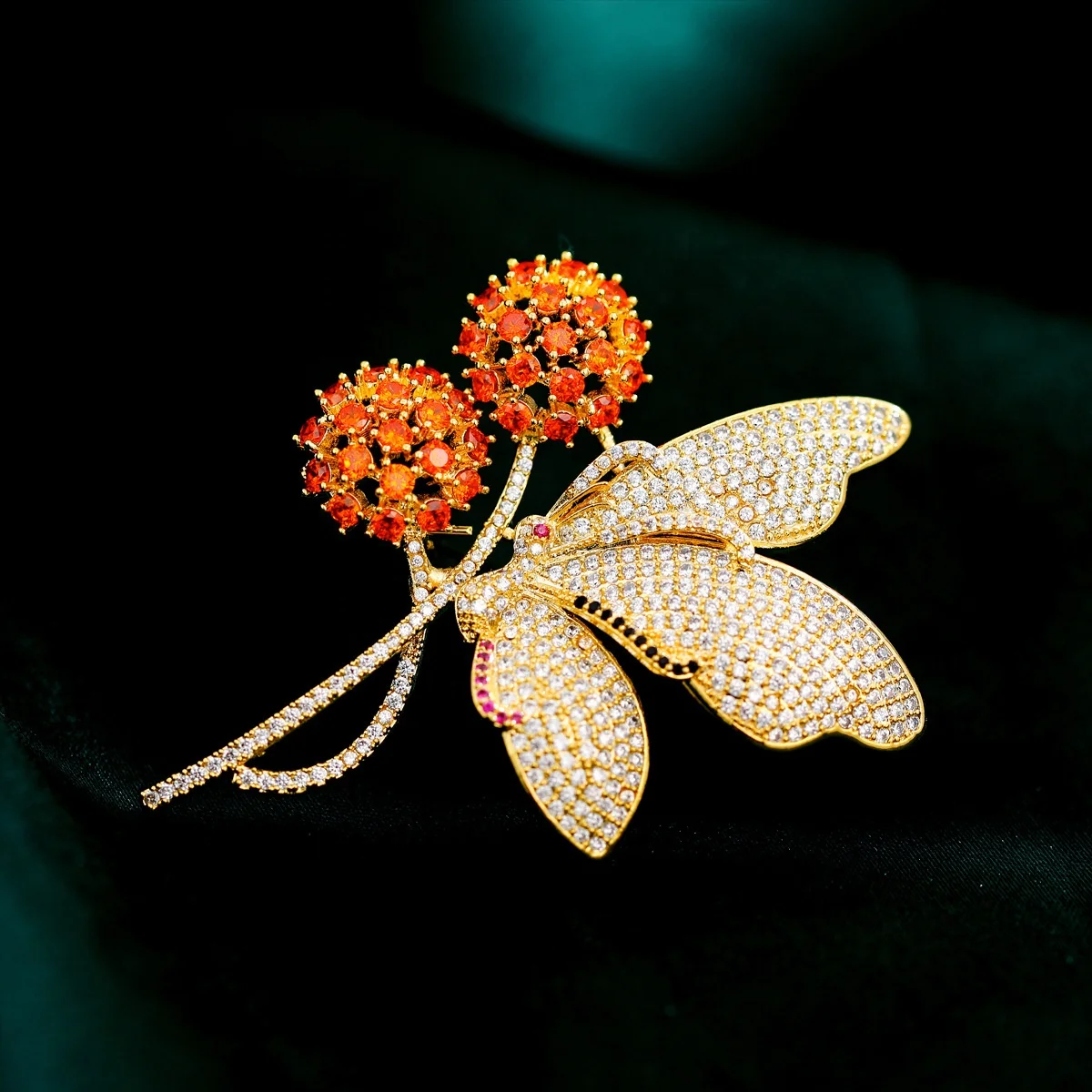 Diamond insert metal badge simulation new design lapel pin factory custom enamel pin