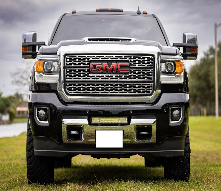 Аккуратно и хорошо использованный 2019 GMC Sierra 3500HD Denali Кабина экипажа 4x4 небольшой пробег звук двигателя для продажи