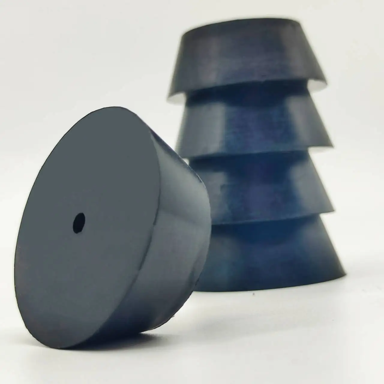 The manufacturer can customize rubber wear-resistant pads and add iron parts internally