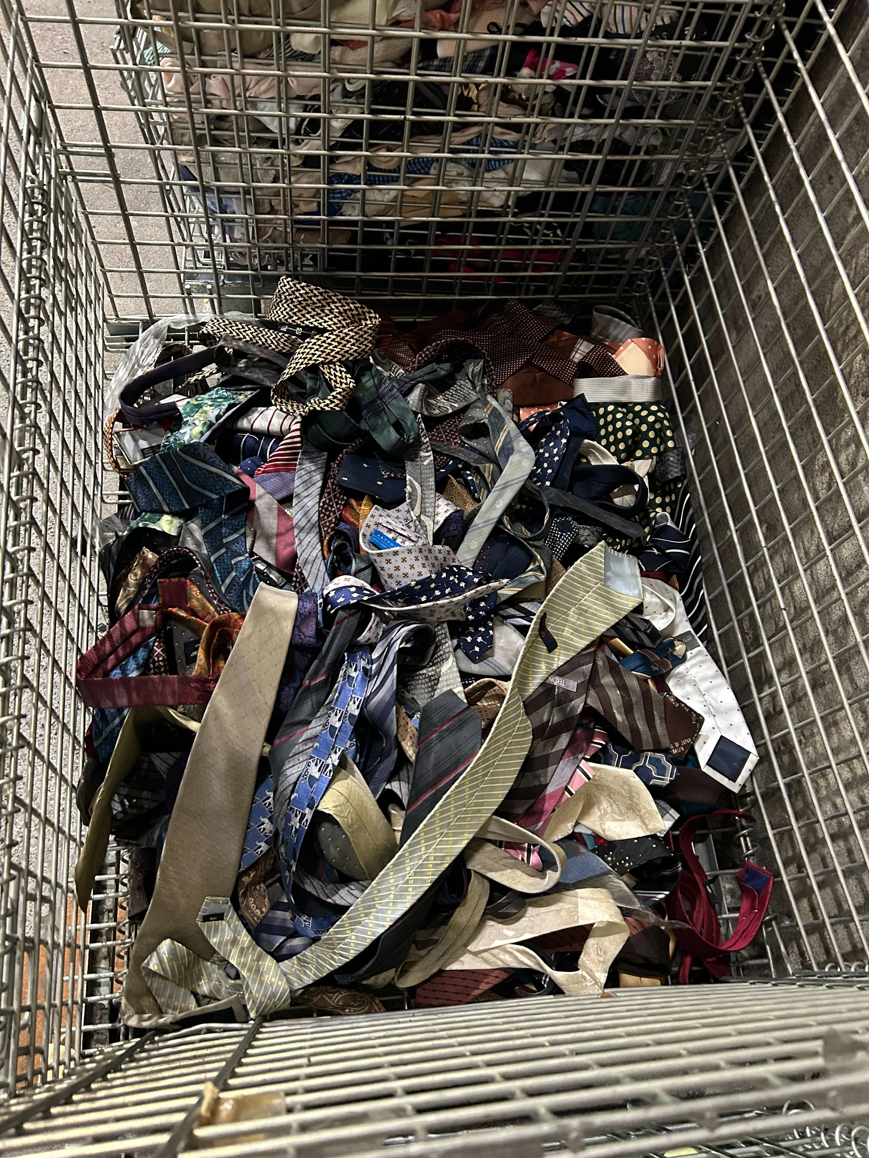 Knitted Fabric Dress Necktie Branded Second Hand Used Clothes Bales Wholesale