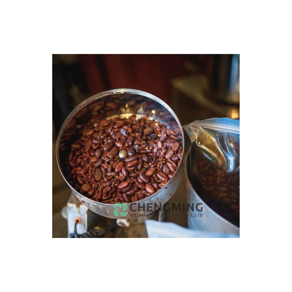 Лучшая цена на вьетнамской фабрике какао-сырые бобы сертифицированные с объемным пакетом упаковка для выпечки напитков частная марка какао-флаво