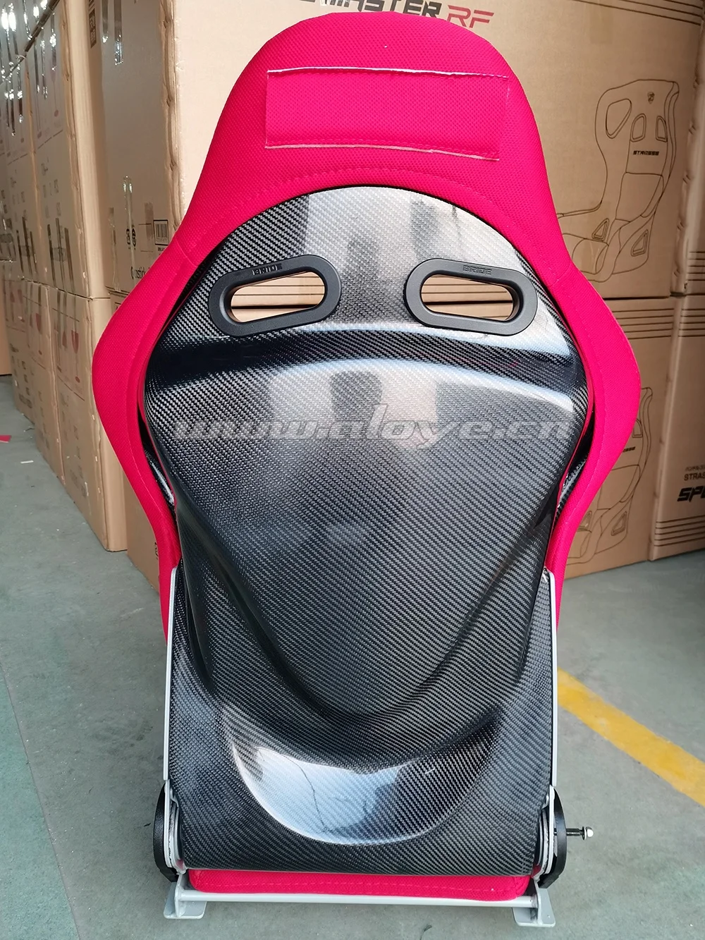 Stradia Lowmax Yellow Carbon Fiber Car Seat