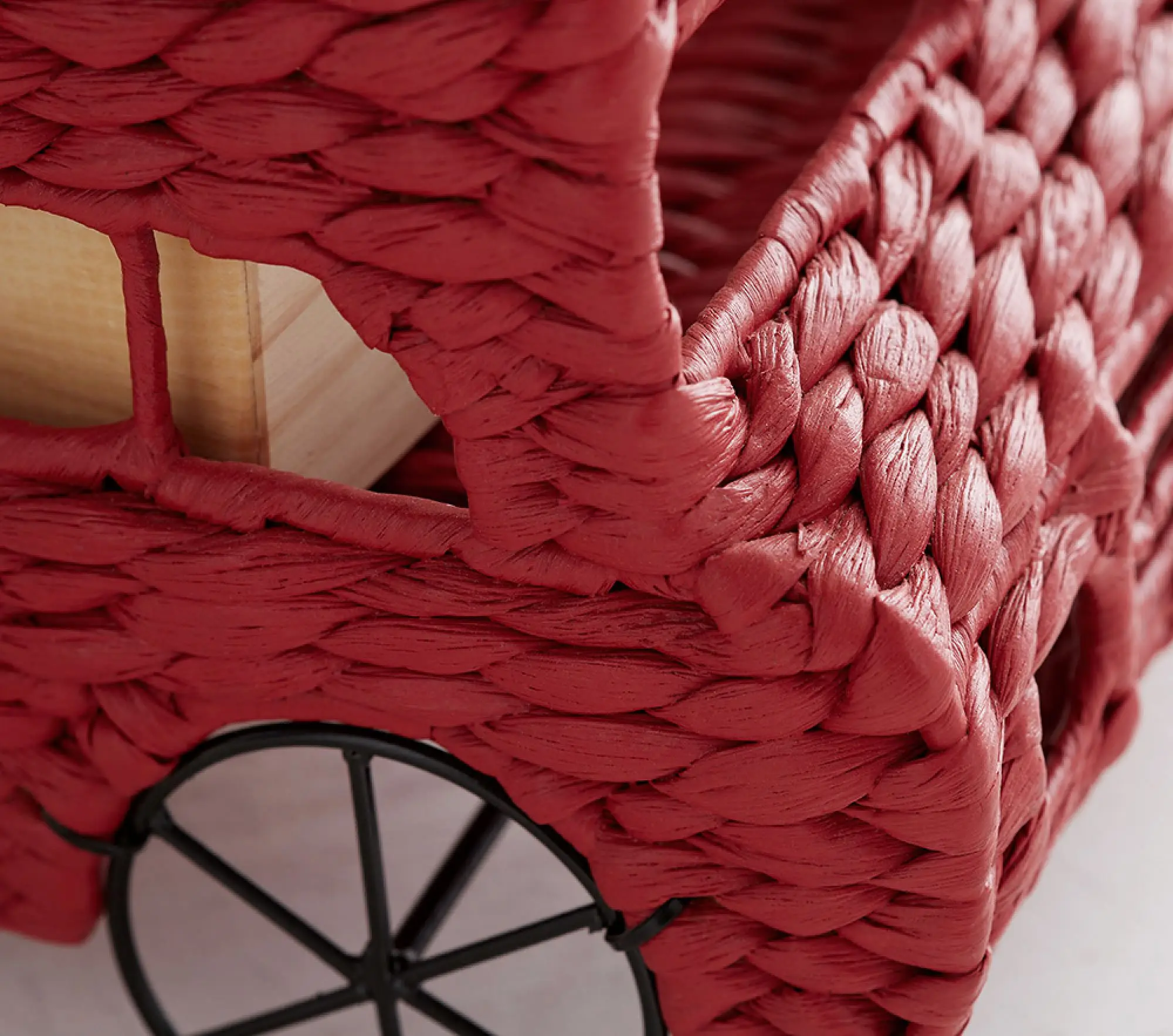 Nordic Kid Toys 2023 Water Hyacinth Double Decker Bus Shaped Storage Baby Hyacinth Kid Hamper for Nursery Party Decoration