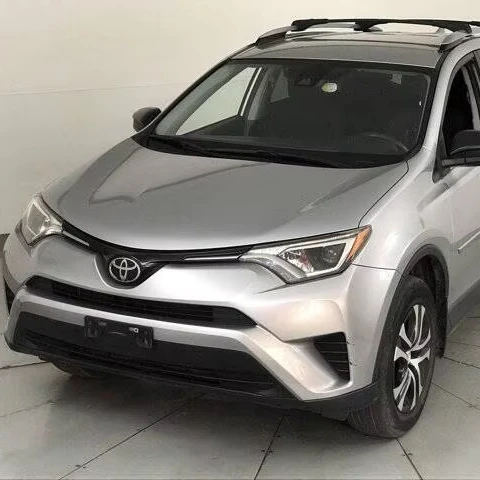 2018-Йо-та RAV-4 AWD LE