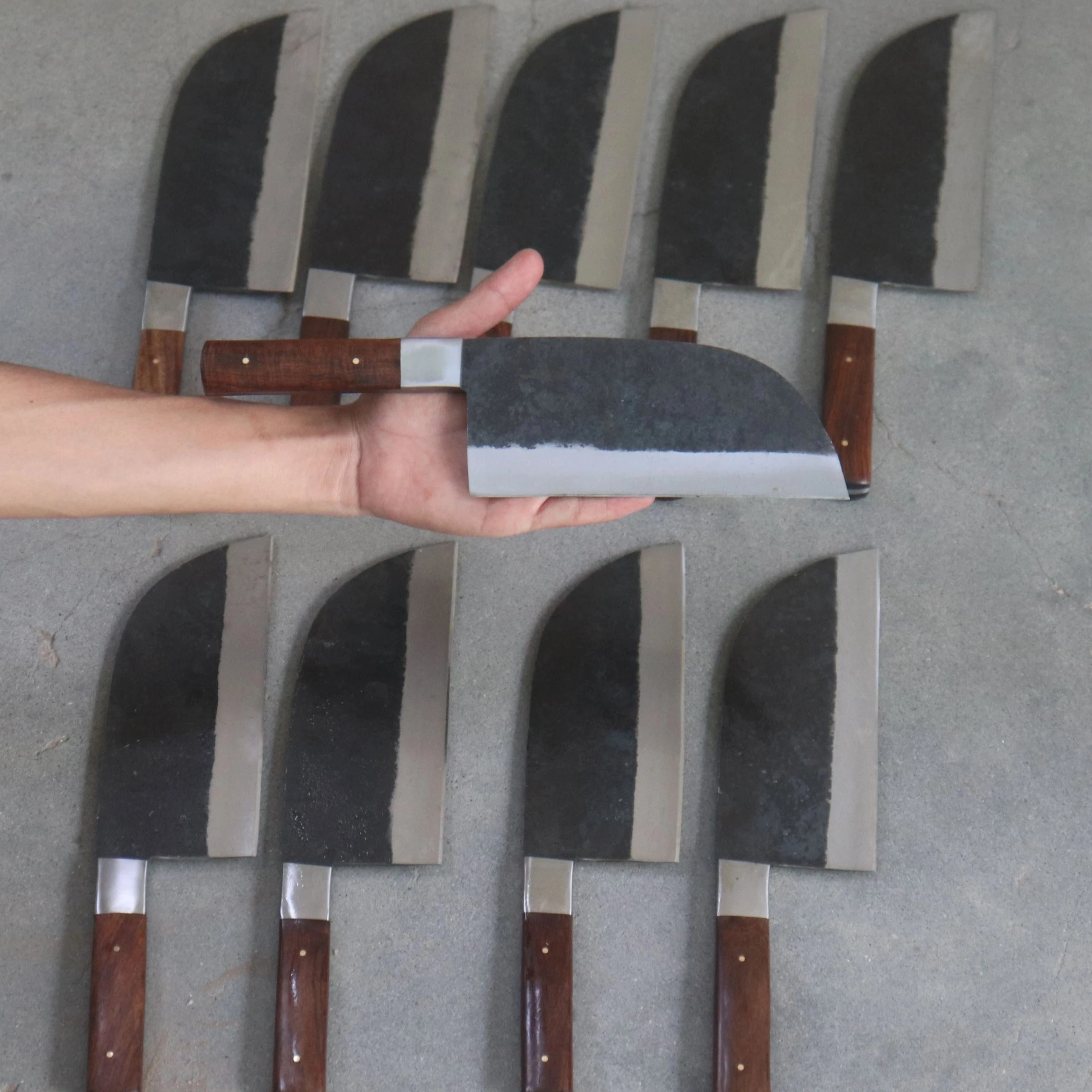 High-end Carbon Steel  Steel Hunting   Knife with Wood Handle Custom Hand Forged Medieval  Hunting Knife