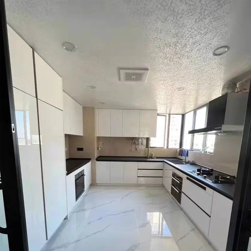Antique home kitchen furniture luxury island European Italian style kitchen cabinets imported from China reasonable price