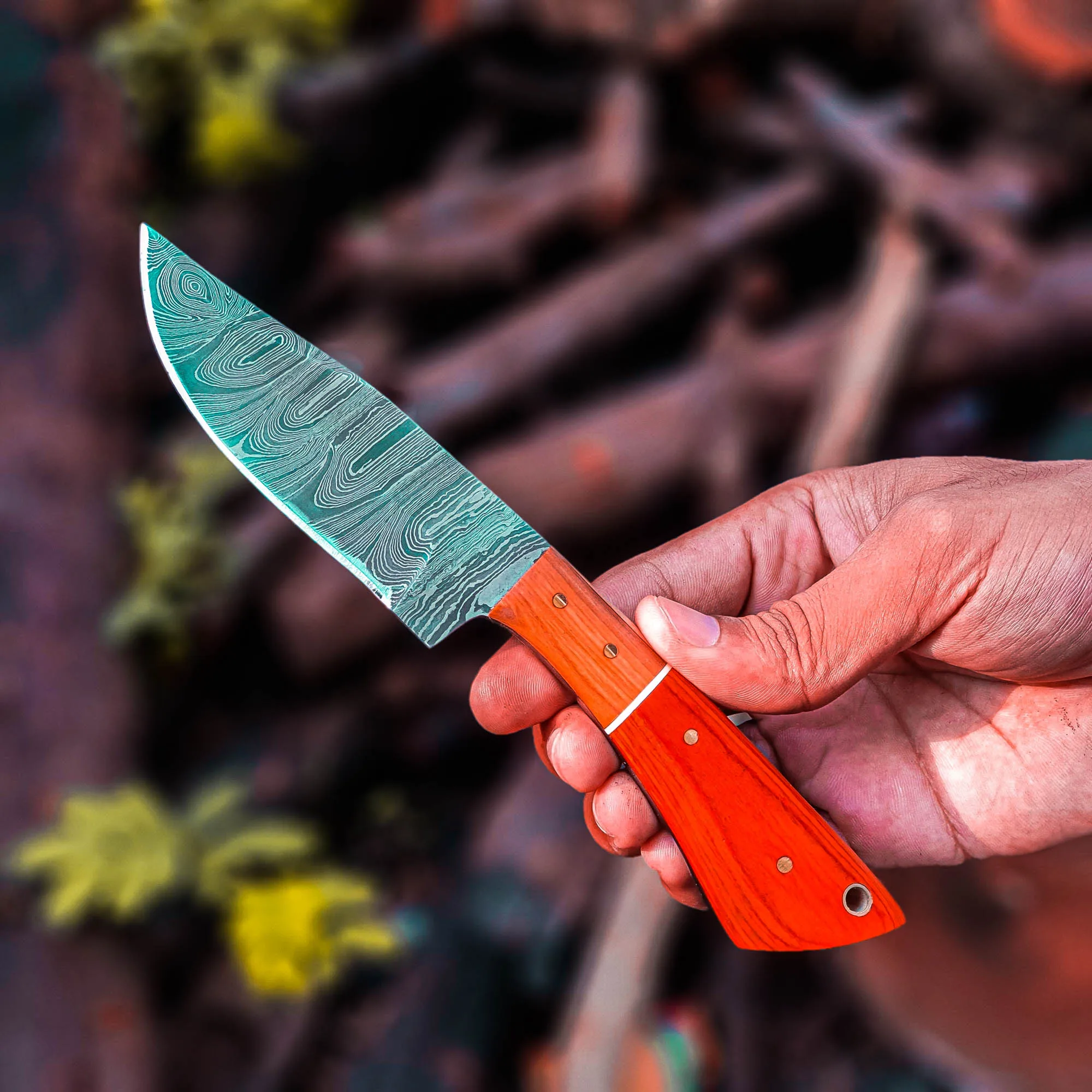 Hot Selling New Arrival Full Tang Damascus Knife with Steel Blade and Wood Handle for Outdoor Survival Hunting Industrial Use