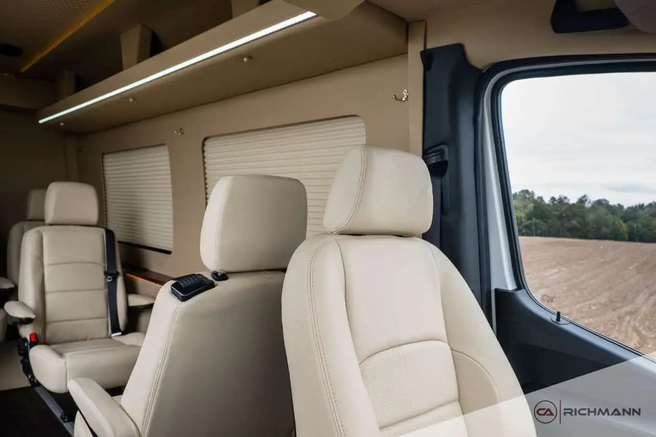 2019 Sprinter bus VIP