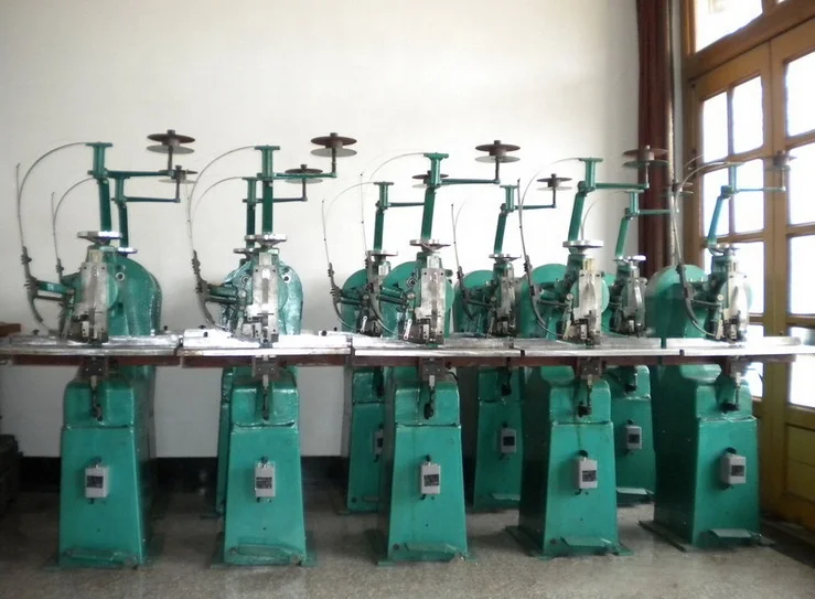 Qike TD-101 single head Wire Saddle and Flat Stitcher Stitching book binding making Machine